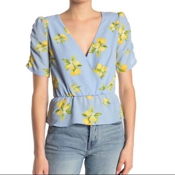 Socialite Lemon Blouse - Picture 1 of 6